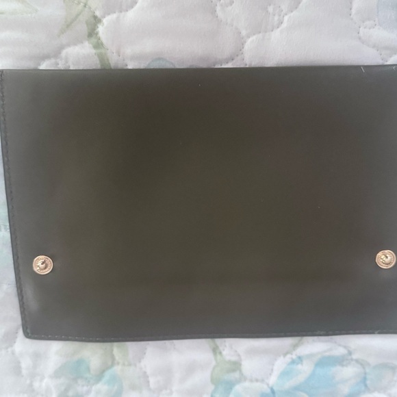 Michael Kors Large Logo Camo Print Tote Olive - Picture 11 of 12